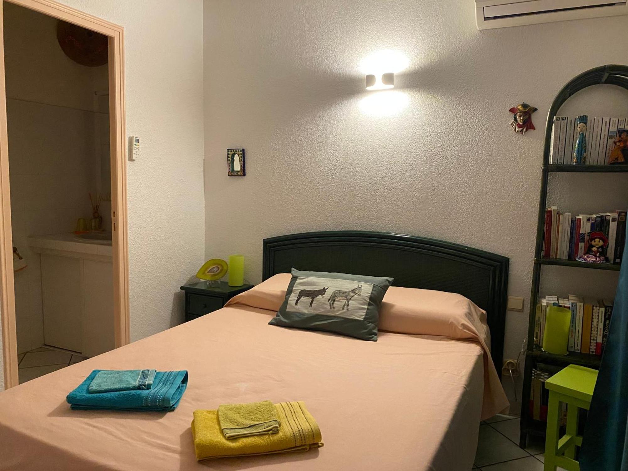 Chambres Table D'Hotes Carpe Diem Villeneuve-la-Rivière Exteriör bild